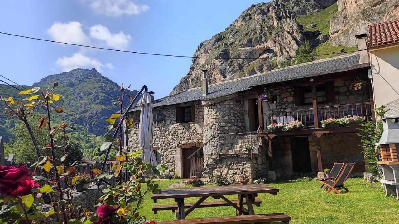 Apartamentos Rurales La Laguna Somiedo Valle de Lago Exteriér fotografie