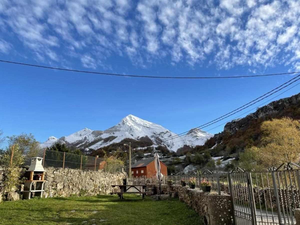 Apartamentos Rurales La Laguna Somiedo Valle de Lago Exteriér fotografie