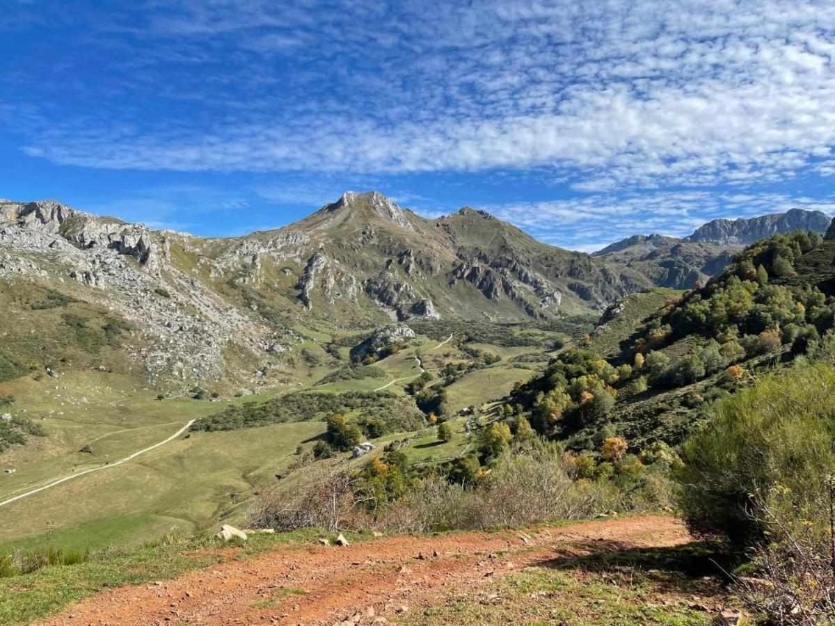 Apartamentos Rurales La Laguna Somiedo Valle de Lago Exteriér fotografie