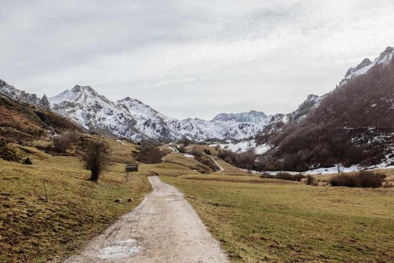Apartamentos Rurales La Laguna Somiedo Valle de Lago Exteriér fotografie